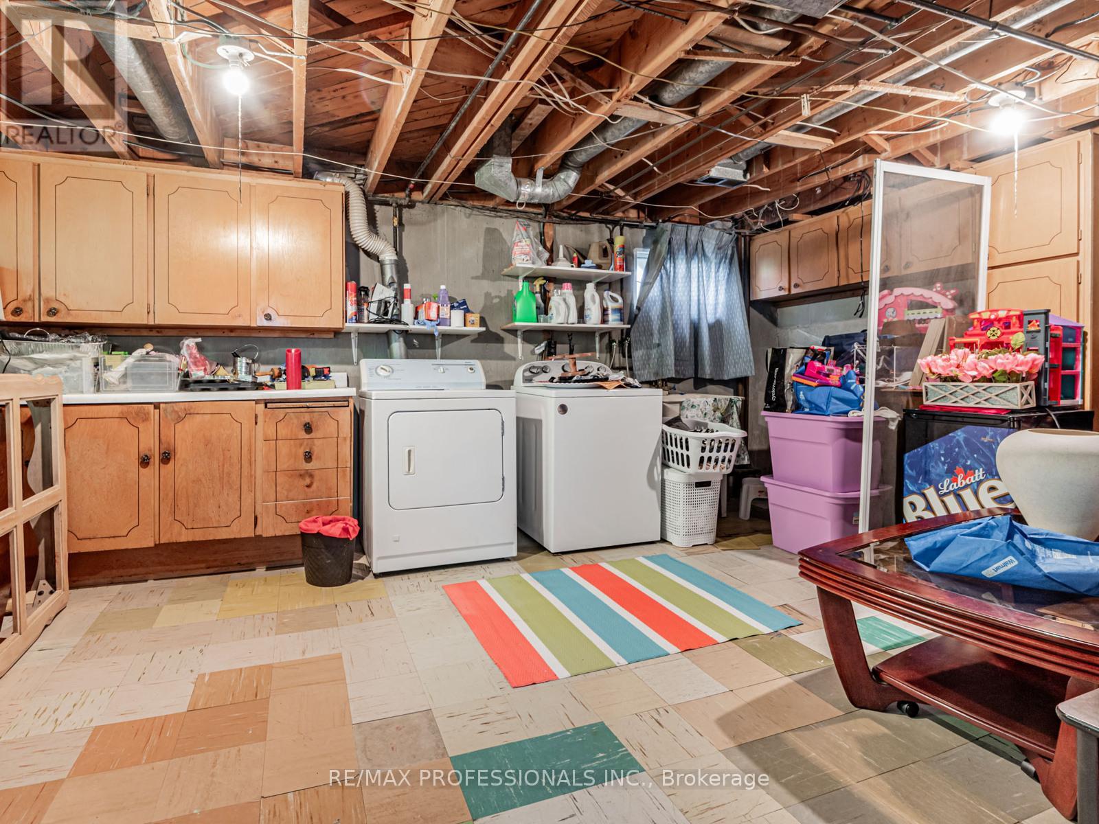 281 Jeffcoat Drive, Toronto (West Humber-Clairville), Ontario  M9W 3E4 - Photo 20 - W12448936
