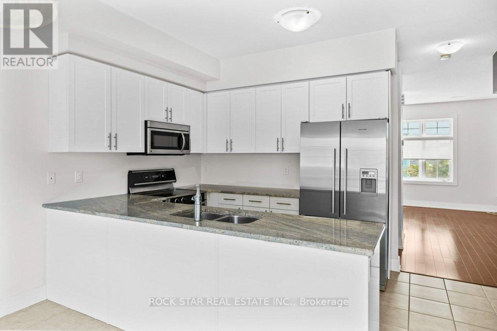 28 - 1401 Plains Road E, Burlington, Ontario  L7R 0C2 - Photo 11 - W12448955