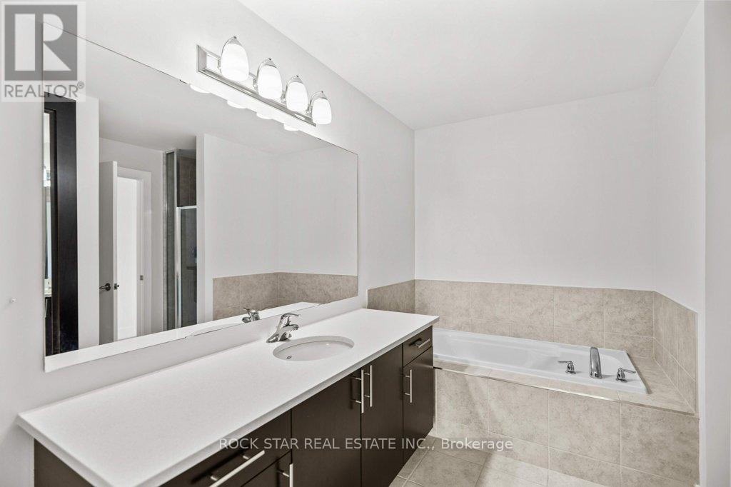 28 - 1401 Plains Road E, Burlington, Ontario  L7R 0C2 - Photo 18 - W12448955
