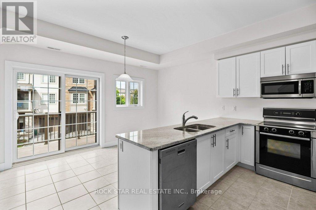 28 - 1401 Plains Road E, Burlington, Ontario  L7R 0C2 - Photo 7 - W12448955