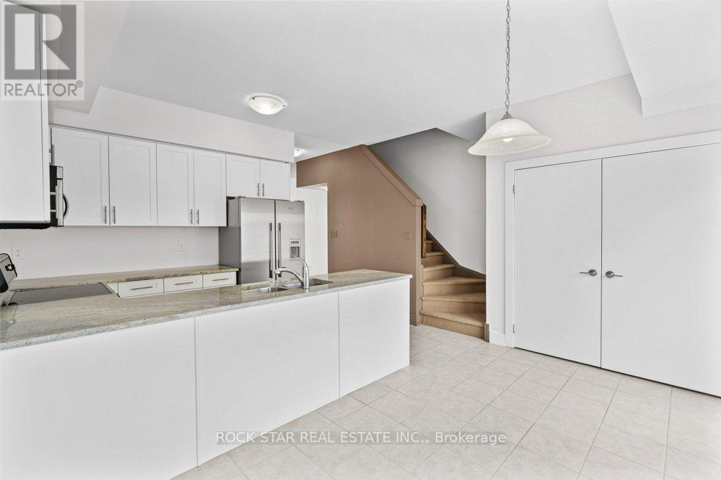 28 - 1401 Plains Road E, Burlington, Ontario  L7R 0C2 - Photo 9 - W12448955