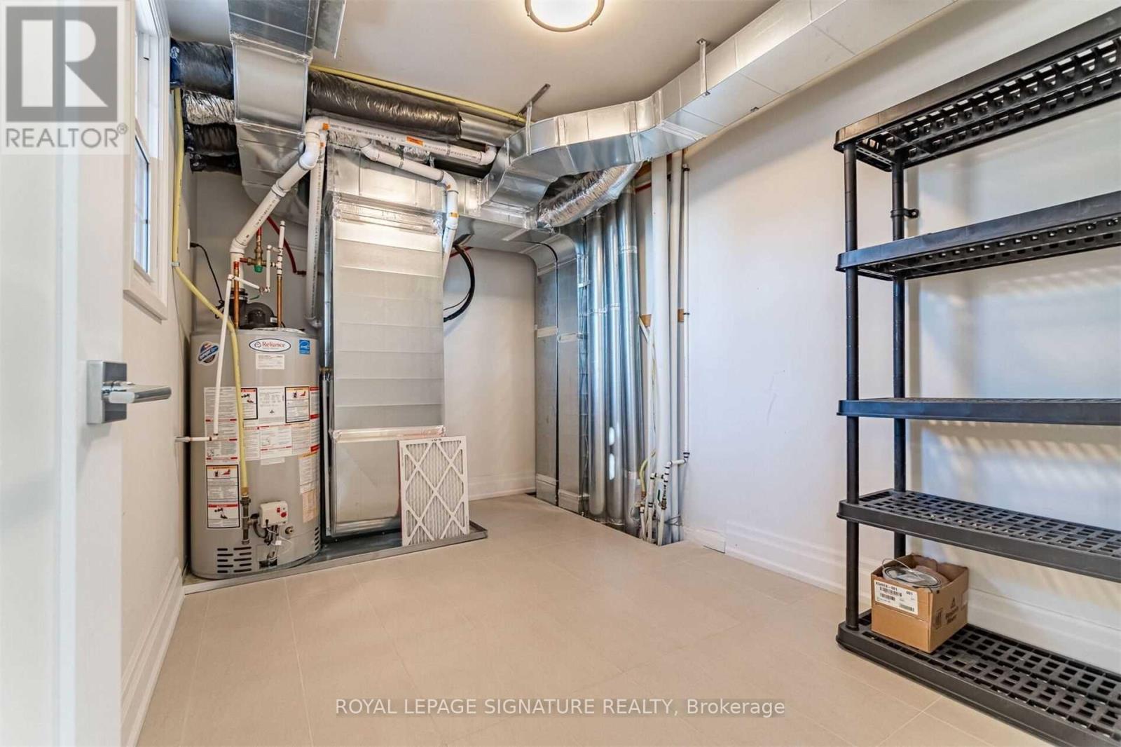 202 - 760 Lakeshore Road E, Mississauga (Lakeview), Ontario  L5E 1C7 - Photo 16 - W12448959