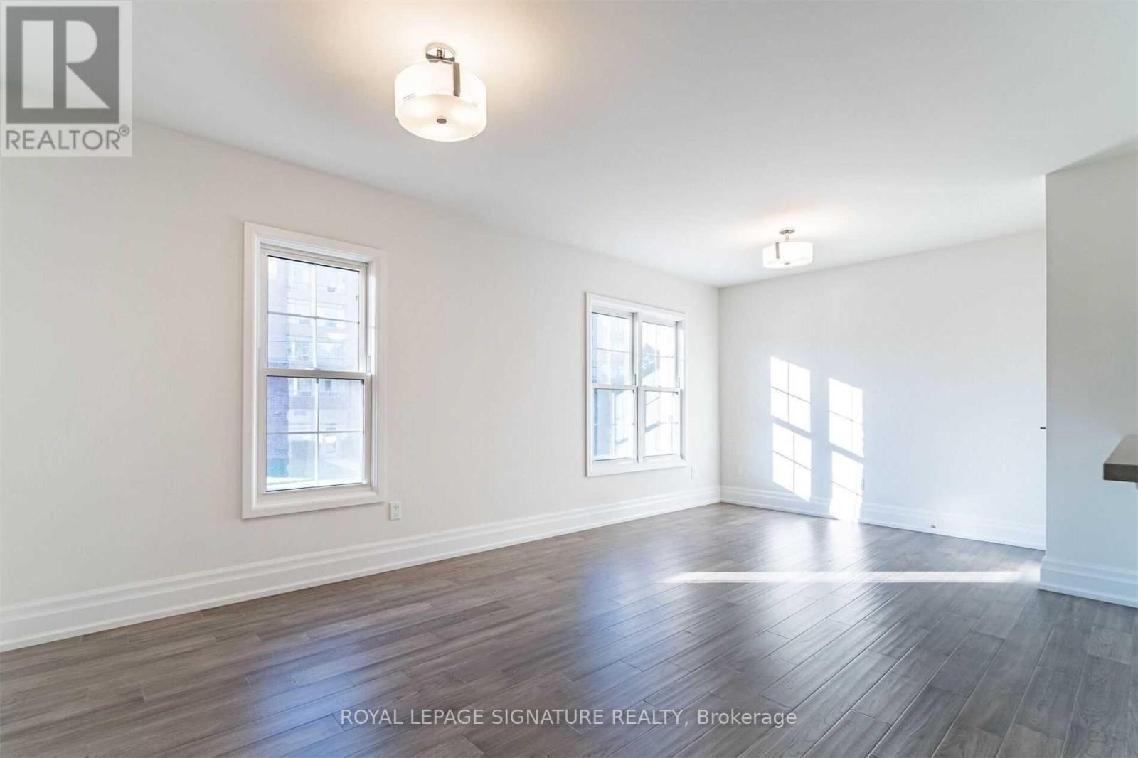 202 - 760 Lakeshore Road E, Mississauga (Lakeview), Ontario  L5E 1C7 - Photo 5 - W12448959