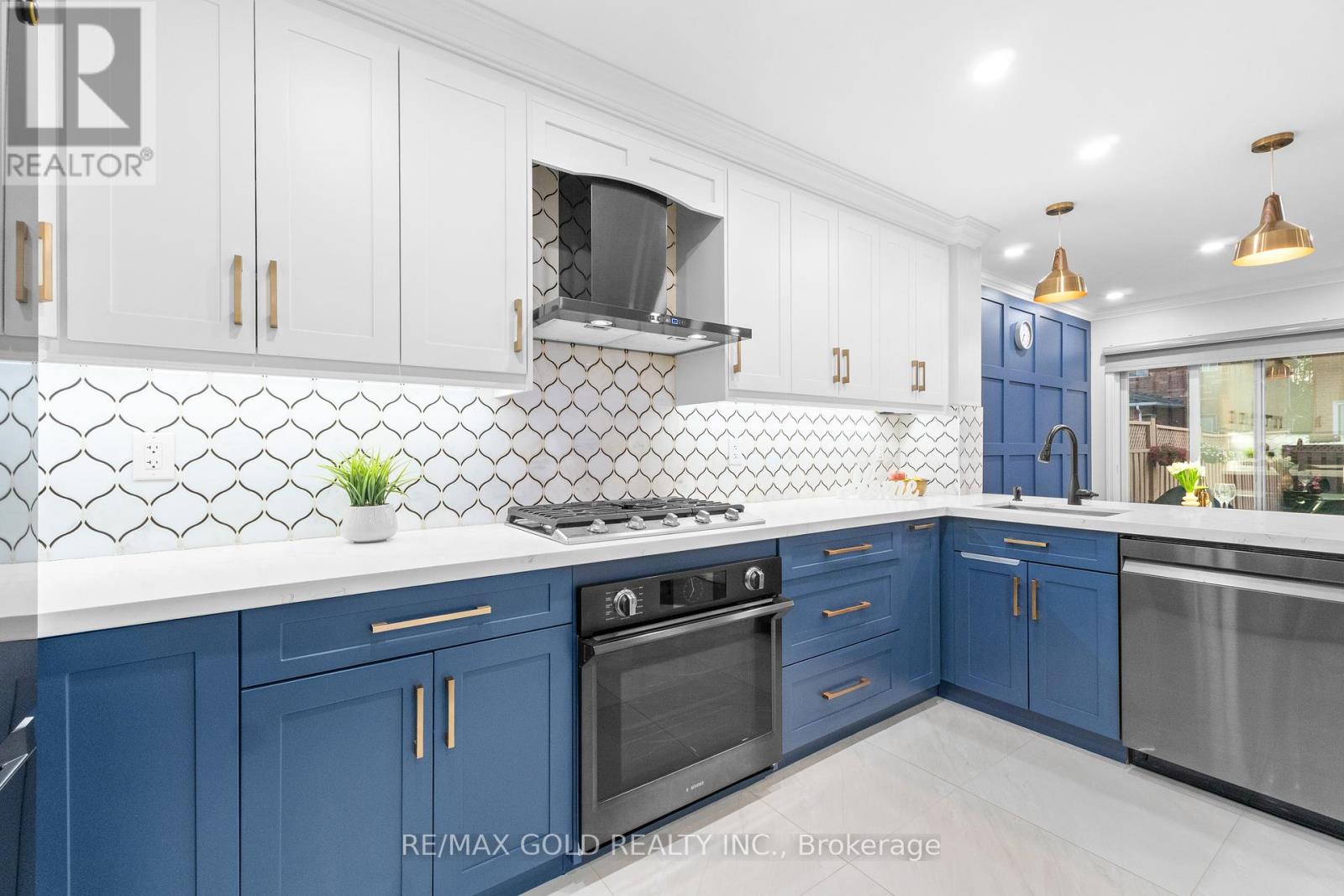 72 Herdwick Street, Brampton (Gore Industrial North), Ontario  L6S 6M1 - Photo 15 - W12448967