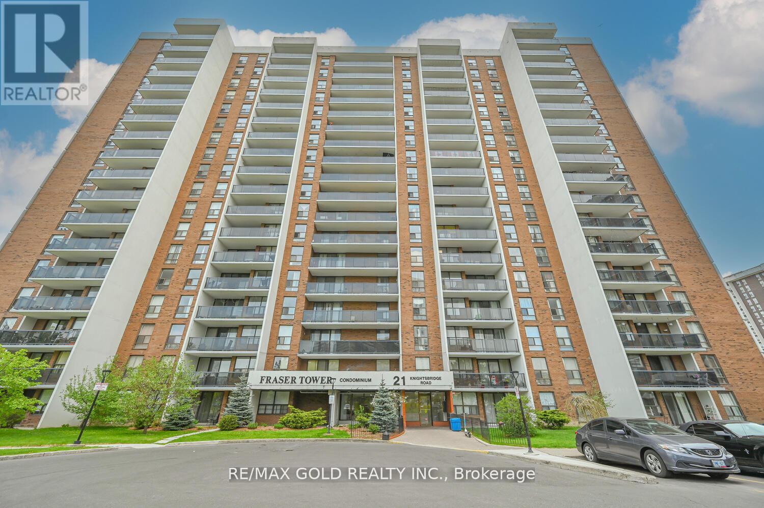 403 - 21 Knightsbridge Road, Brampton (Queen Street Corridor), Ontario  L6T 3Y1 - Photo 3 - W12448987
