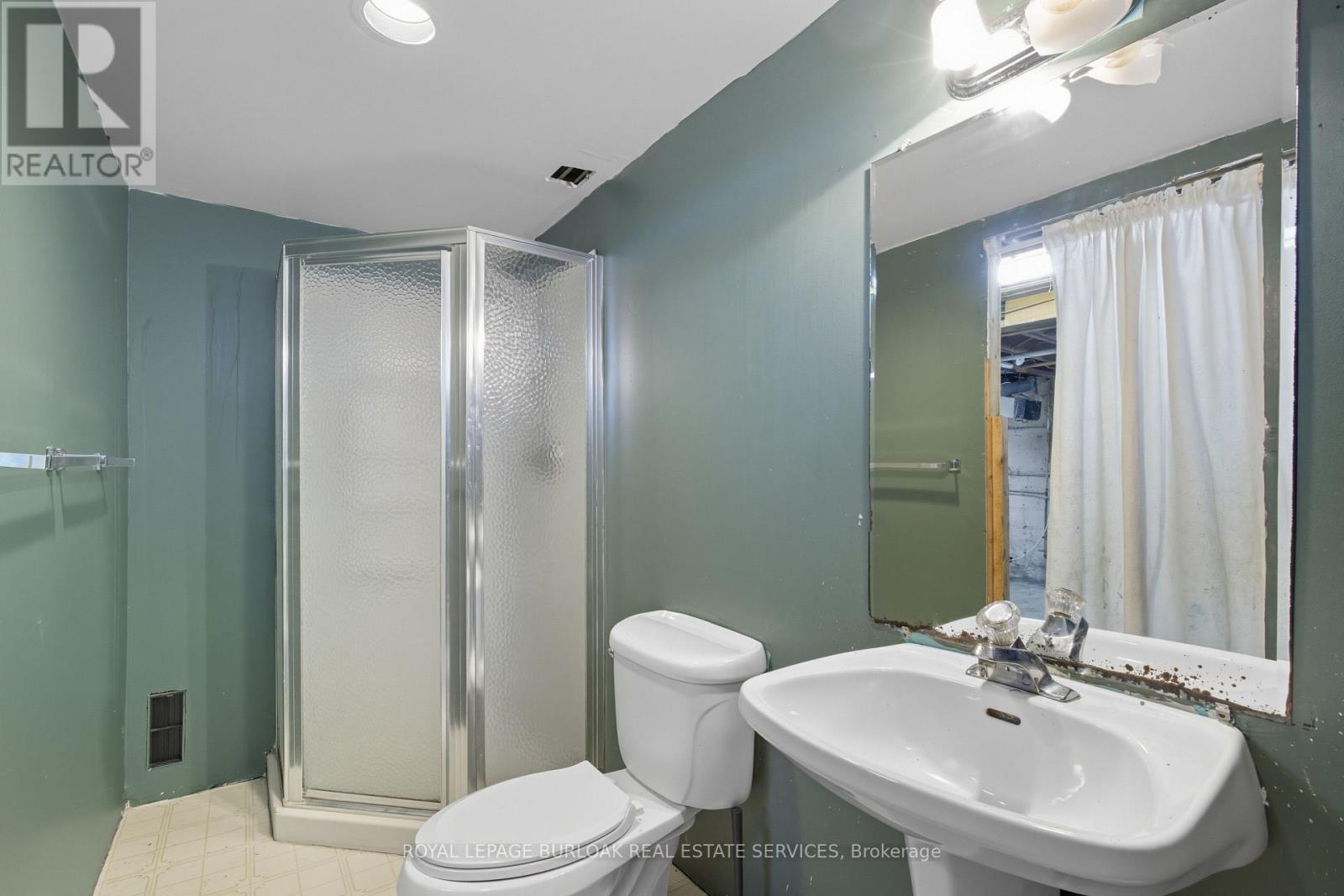 466 Nelson Avenue, Burlington (Brant), Ontario  L7S 1N5 - Photo 18 - W12448999