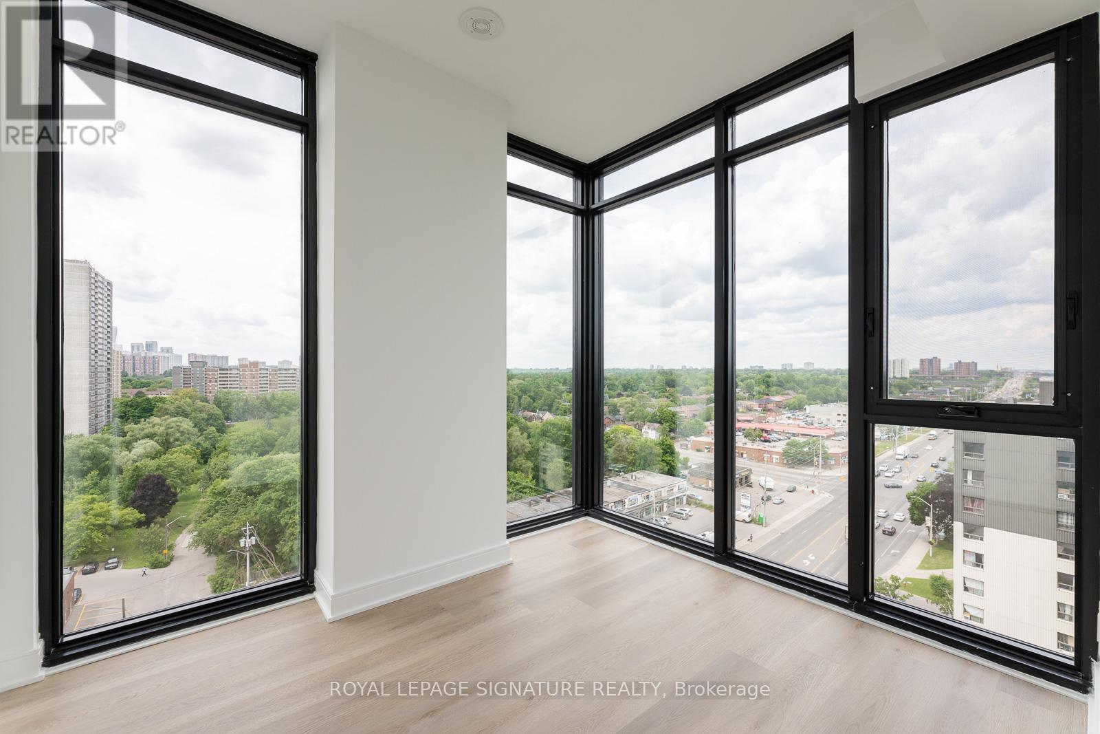 1204 - 86 Dundas Street E, Mississauga (Cooksville), Ontario  L5A 1W4 - Photo 12 - W12449006