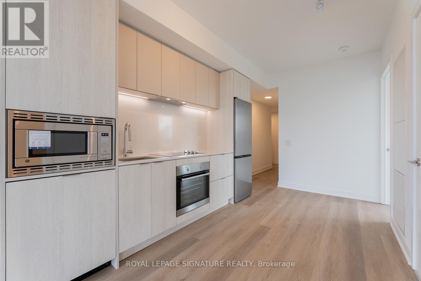 1204 - 86 Dundas Street E, Mississauga (Cooksville), Ontario  L5A 1W4 - Photo 6 - W12449006