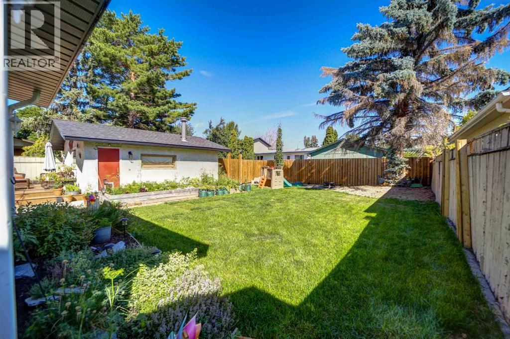 1059 Lakemount Boulevard S, Lethbridge, Alberta  T1K 3S6 - Photo 35 - A2260543