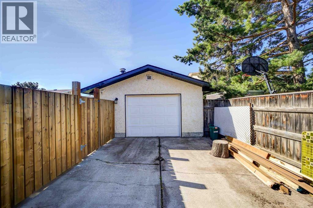 1059 Lakemount Boulevard S, Lethbridge, Alberta  T1K 3S6 - Photo 43 - A2260543