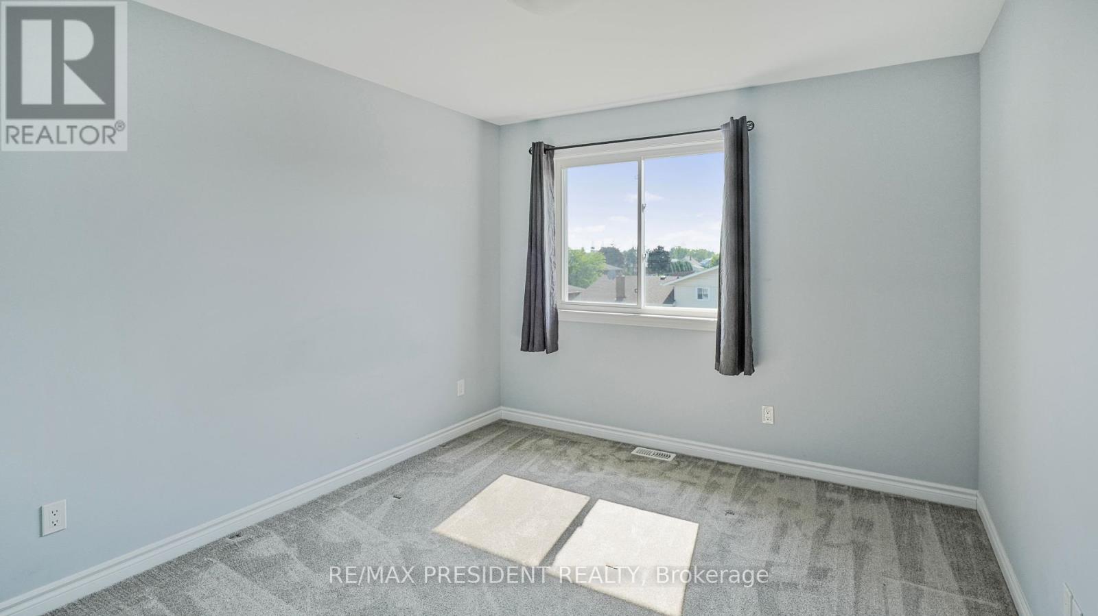 28 Mclaughlin Street, Welland (Lincoln/crowland), Ontario  L3B 0J8 - Photo 24 - X12449009