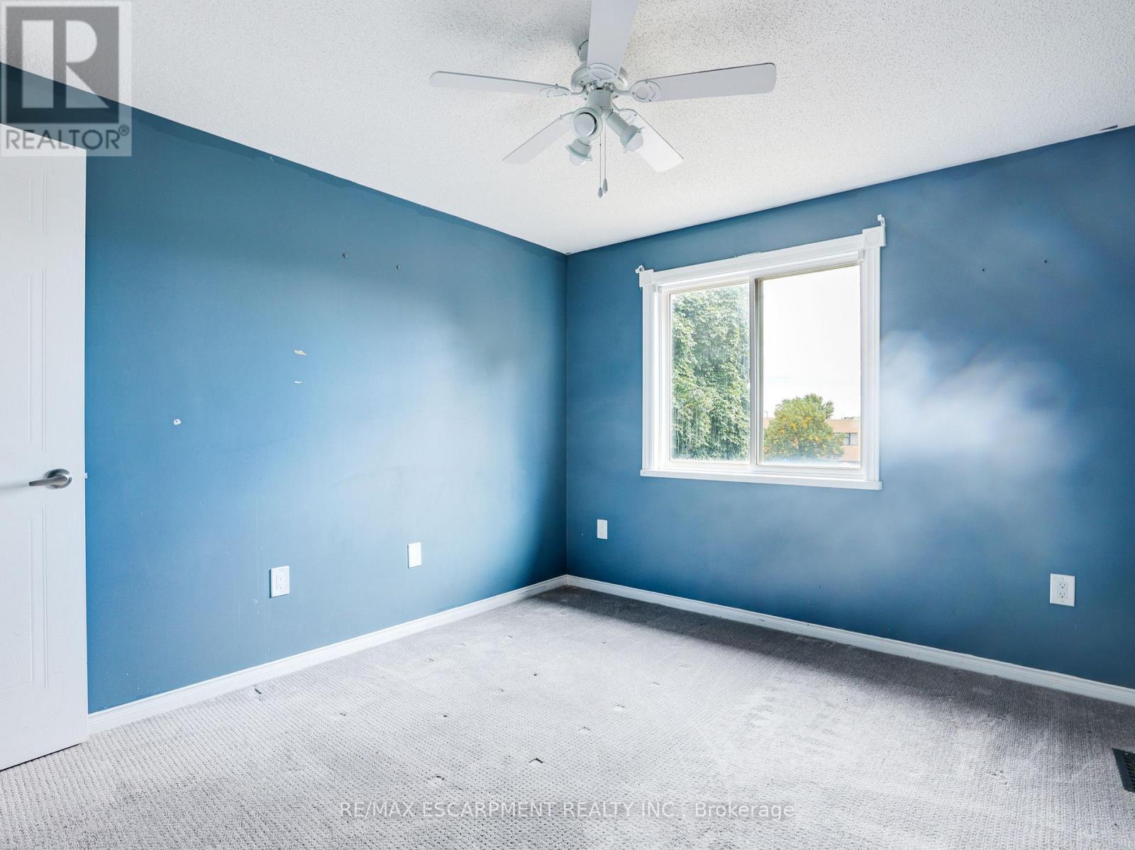 14 Chateau Crescent, Cambridge, Ontario  N3H 5S2 - Photo 31 - X12449017