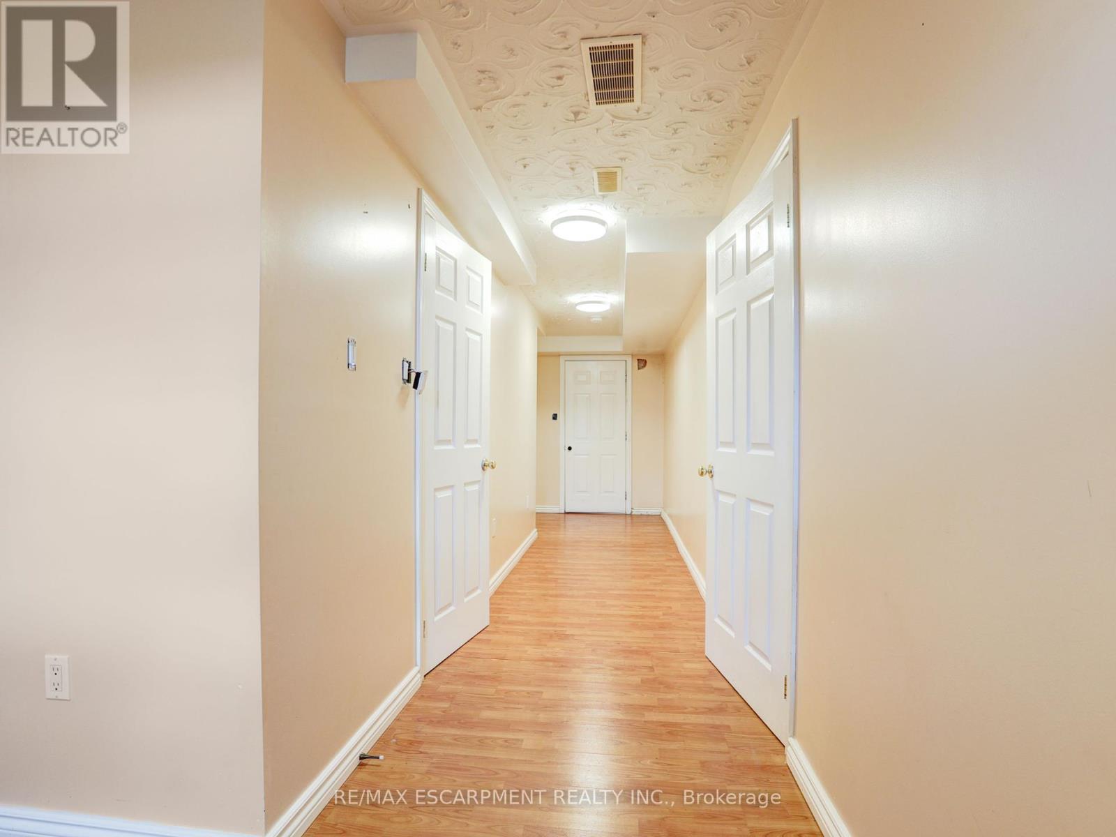 14 Chateau Crescent, Cambridge, Ontario  N3H 5S2 - Photo 39 - X12449017