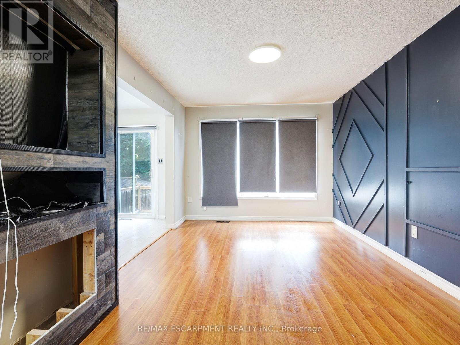 14 Chateau Crescent, Cambridge, Ontario  N3H 5S2 - Photo 8 - X12449017