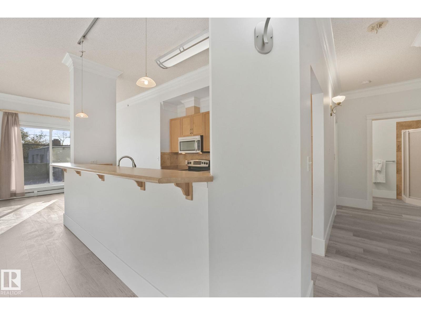 #104 9707 105 St Nw Nw, Edmonton, Alberta  T5K 2Y4 - Photo 12 - E4460772
