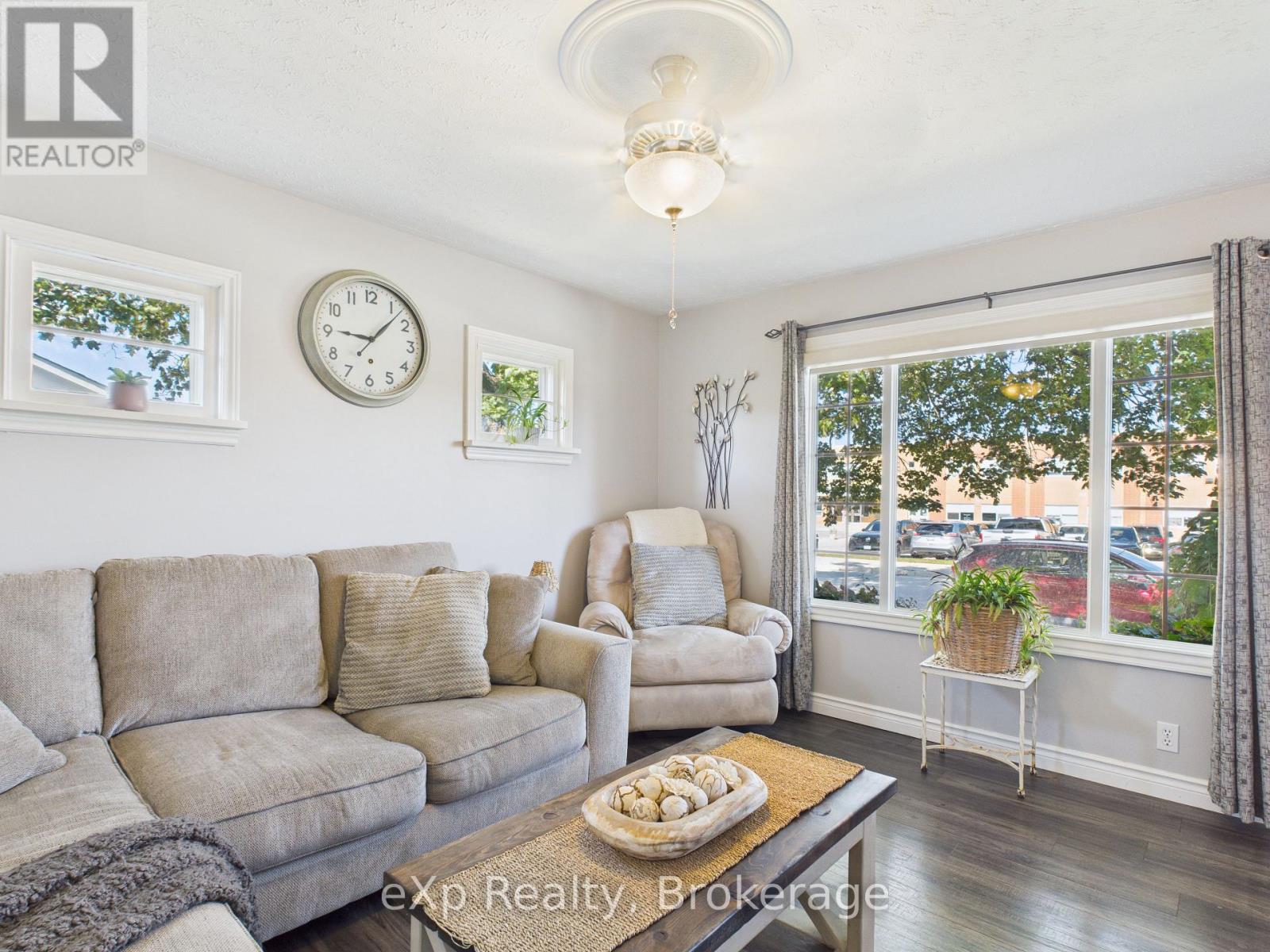 485 13th Street, Hanover, Ontario  N4N 1Y3 - Photo 21 - X12448932