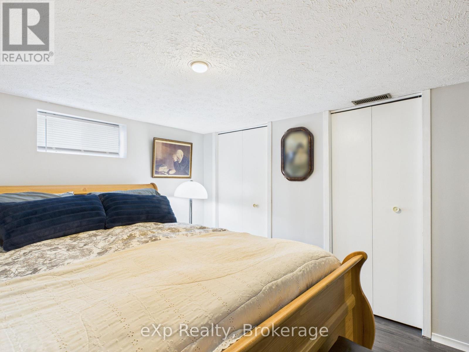 485 13th Street, Hanover, Ontario  N4N 1Y3 - Photo 35 - X12448932
