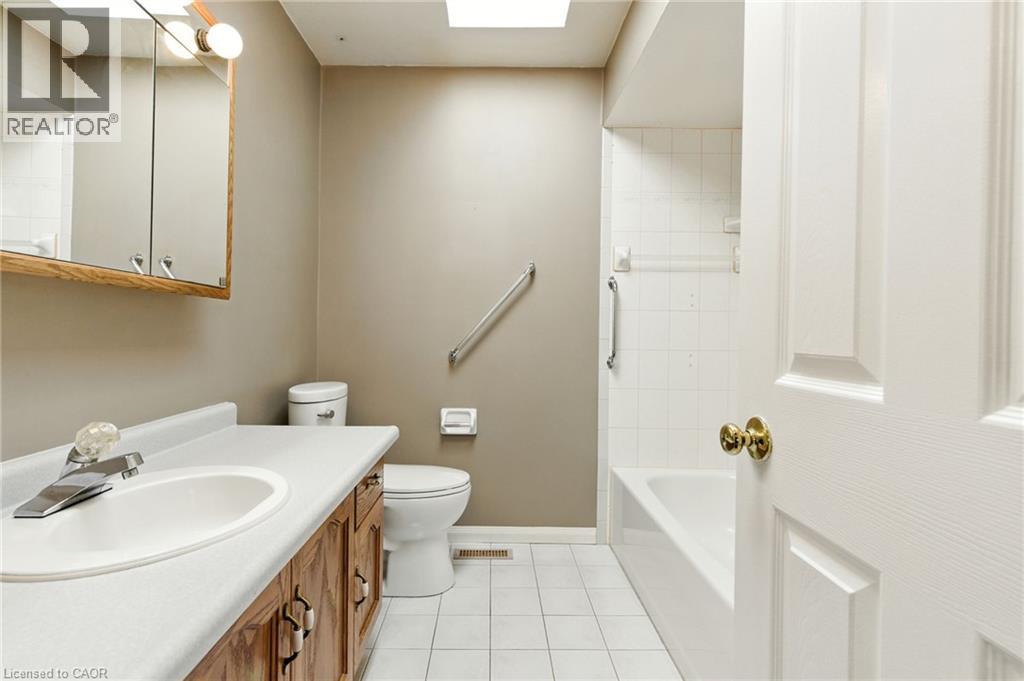 127 Beaverbrook Avenue, Hamilton, Ontario  L8W 3T1 - Photo 26 - 40776582