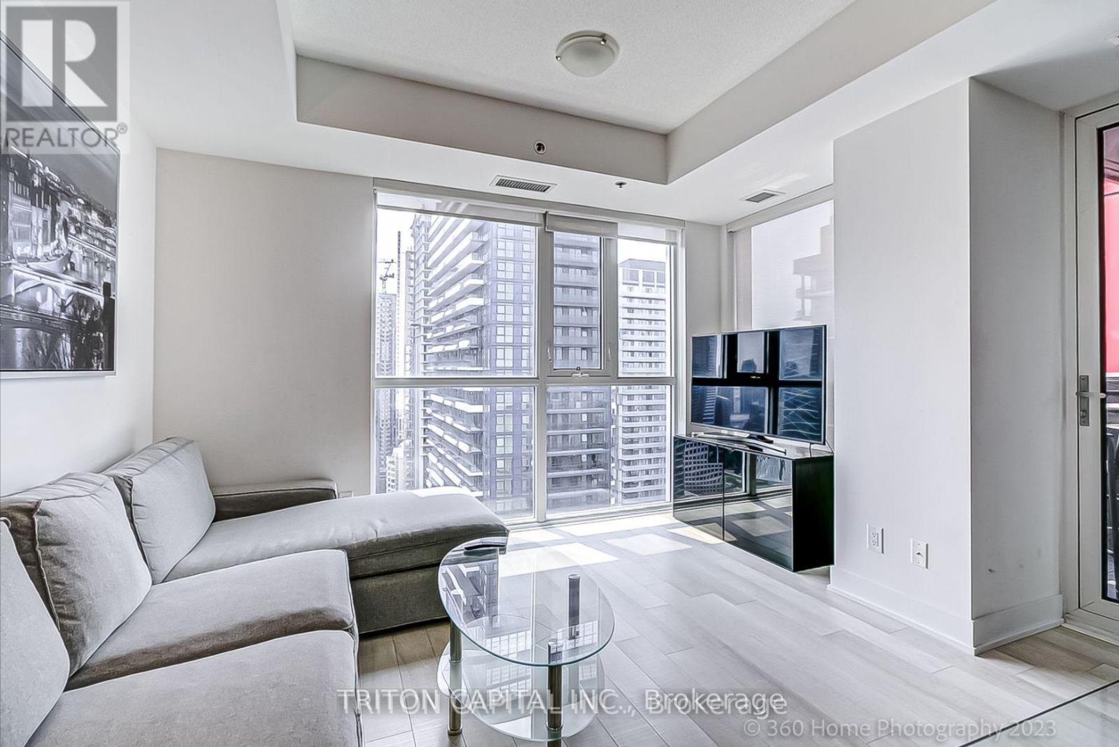 3407 - 318 Richmond Street W, Toronto, Ontario  M5V 0B4 - Photo 7 - C12449036