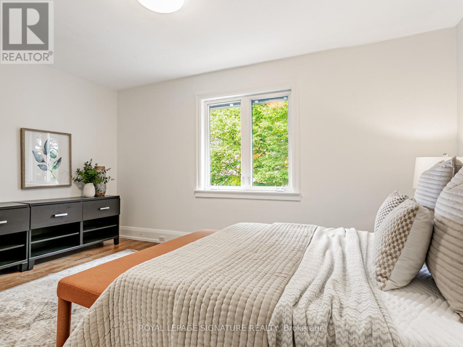 12 Cherrywood Avenue, Toronto (Humewood-Cedarvale), Ontario  M6C 2X2 - Photo 14 - C12449050