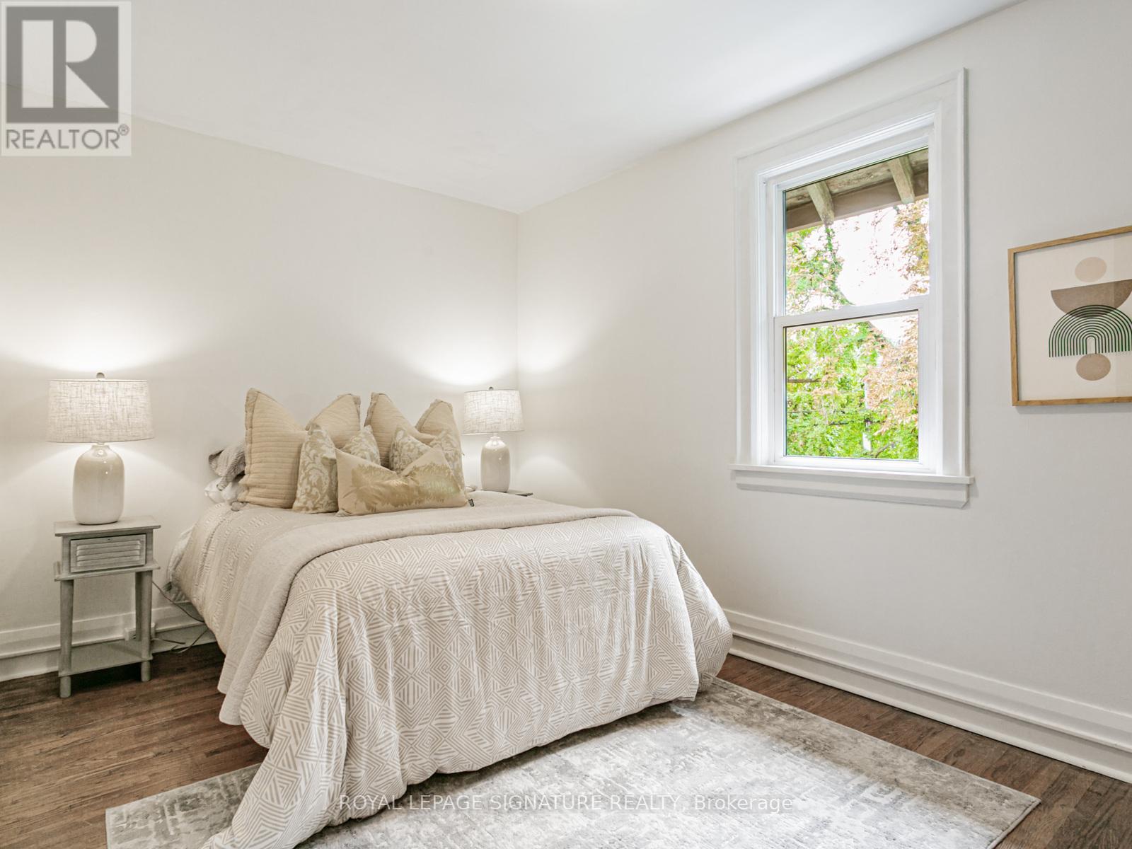 12 Cherrywood Avenue, Toronto (Humewood-Cedarvale), Ontario  M6C 2X2 - Photo 19 - C12449050