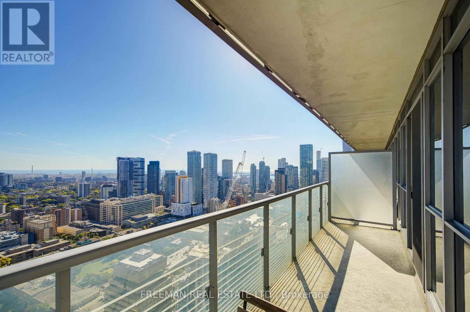 3703 - 386 Yonge Street, Toronto, Ontario  M5B 0A5 - Photo 18 - C12449104