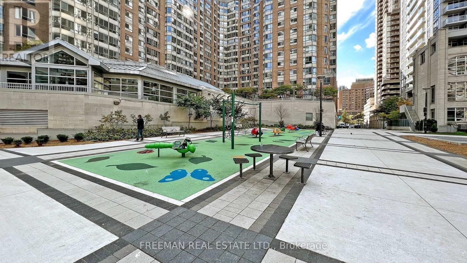 3703 - 386 Yonge Street, Toronto, Ontario  M5B 0A5 - Photo 27 - C12449104
