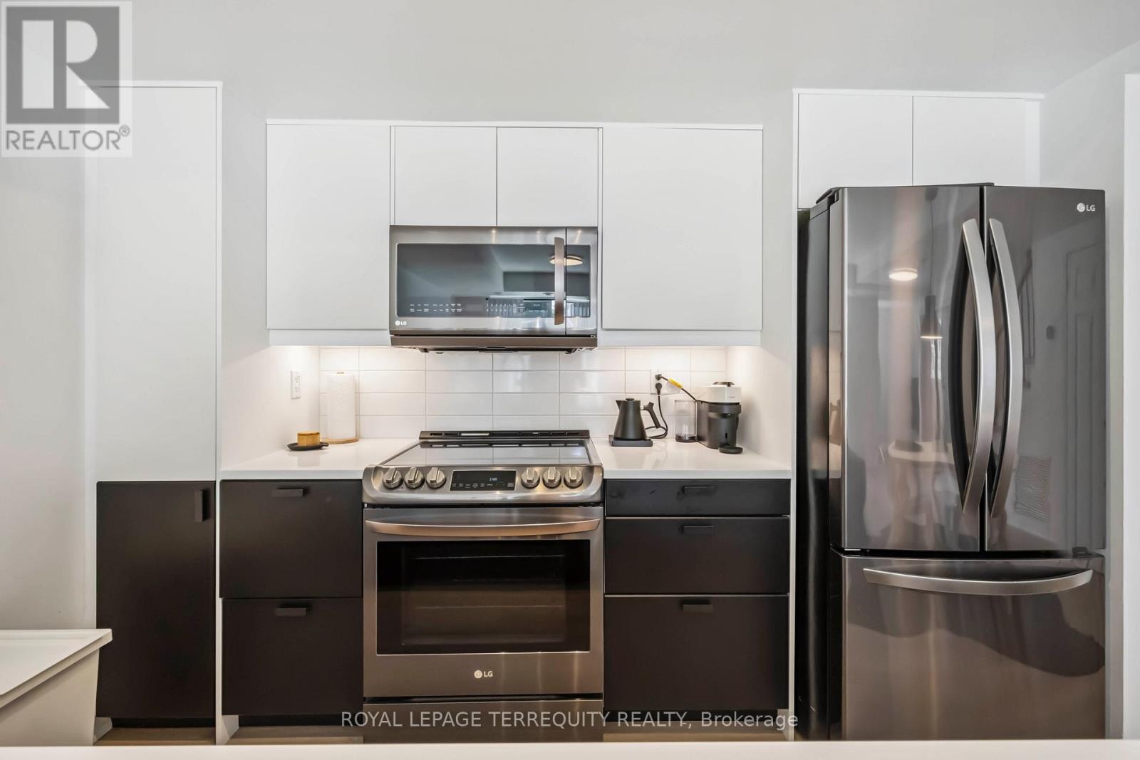 107 - 1 Ruttan Street, Toronto (Dufferin Grove), Ontario  M6P 0A1 - Photo 6 - C12449179