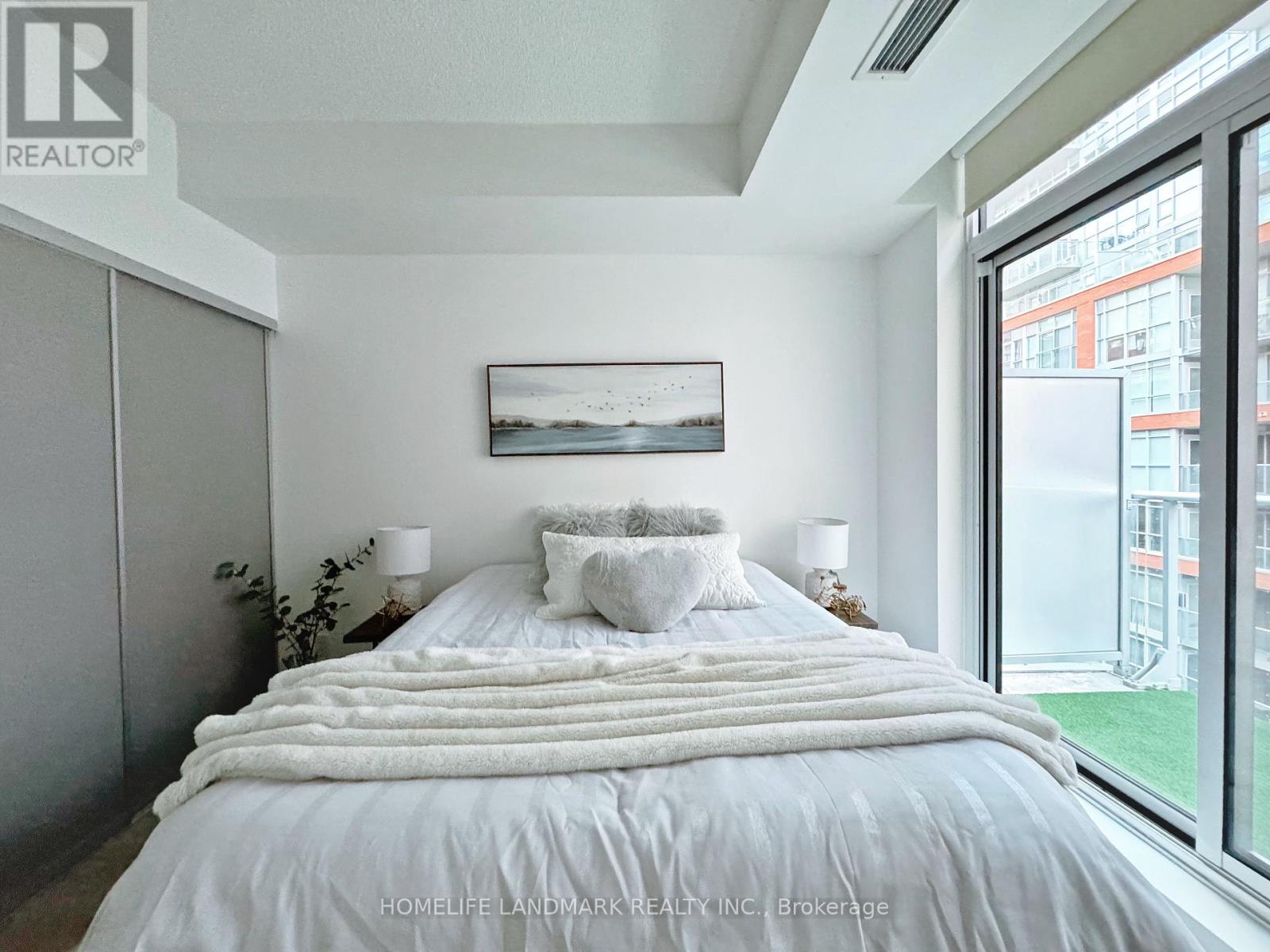 418 - 30 Nelson Street, Toronto, Ontario  M5V 0H5 - Photo 9 - C12449185
