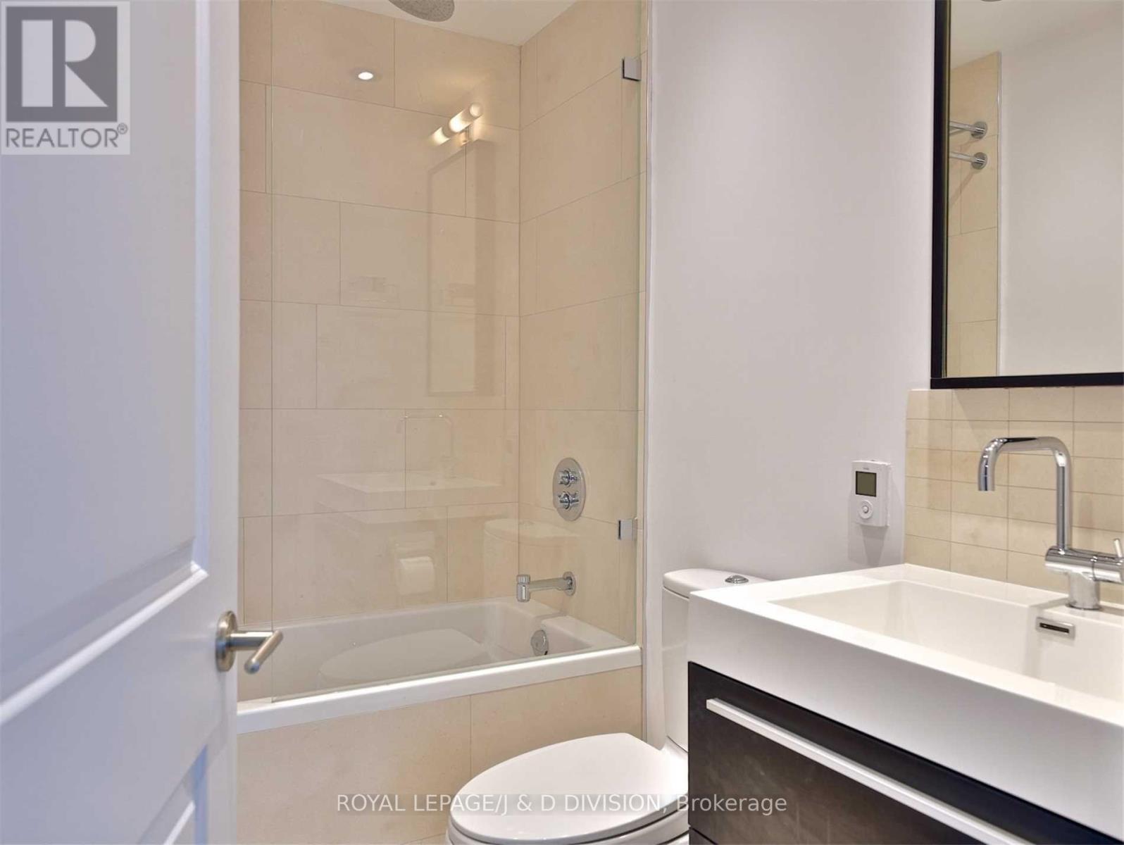 3104 - 18 Yorkville Avenue, Toronto, Ontario  M4W 3Y8 - Photo 12 - C12449224