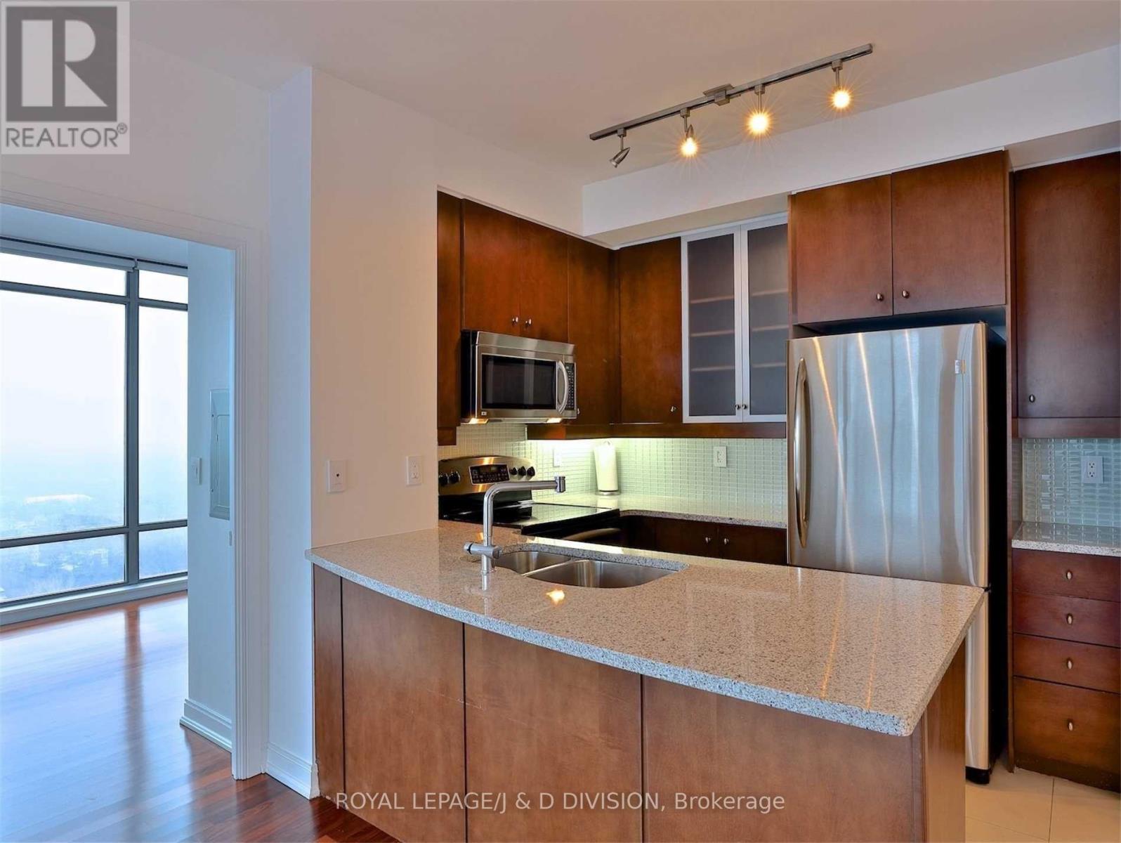 3104 - 18 Yorkville Avenue, Toronto, Ontario  M4W 3Y8 - Photo 5 - C12449224