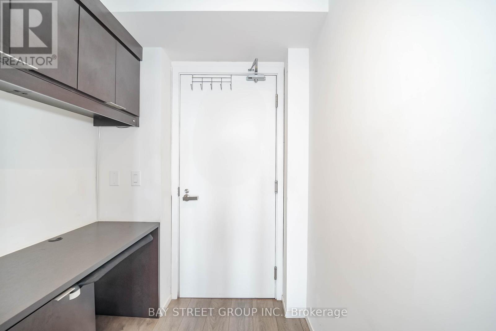 4302 - 159 Dundas Street E, Toronto, Ontario  M4M 3N9 - Photo 2 - C12449225