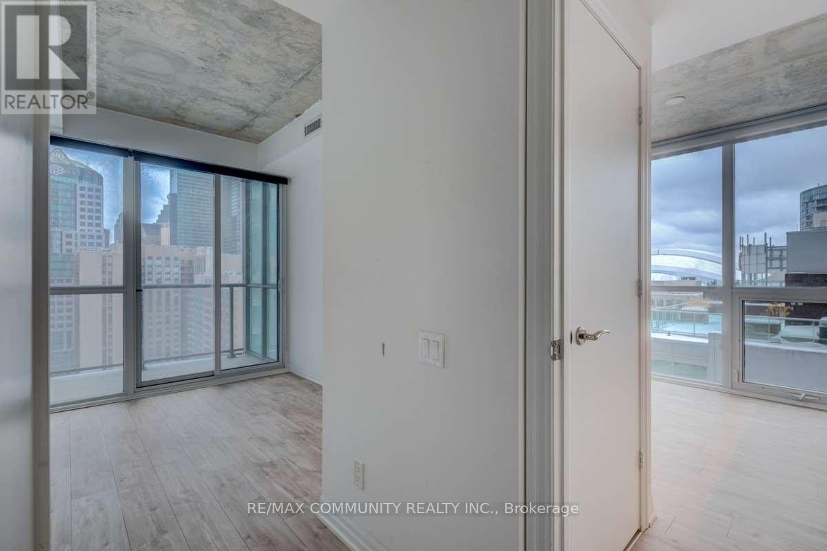 1605 - 88 Blue Jays Way, Toronto, Ontario  M5V 2G3 - Photo 14 - C12449232