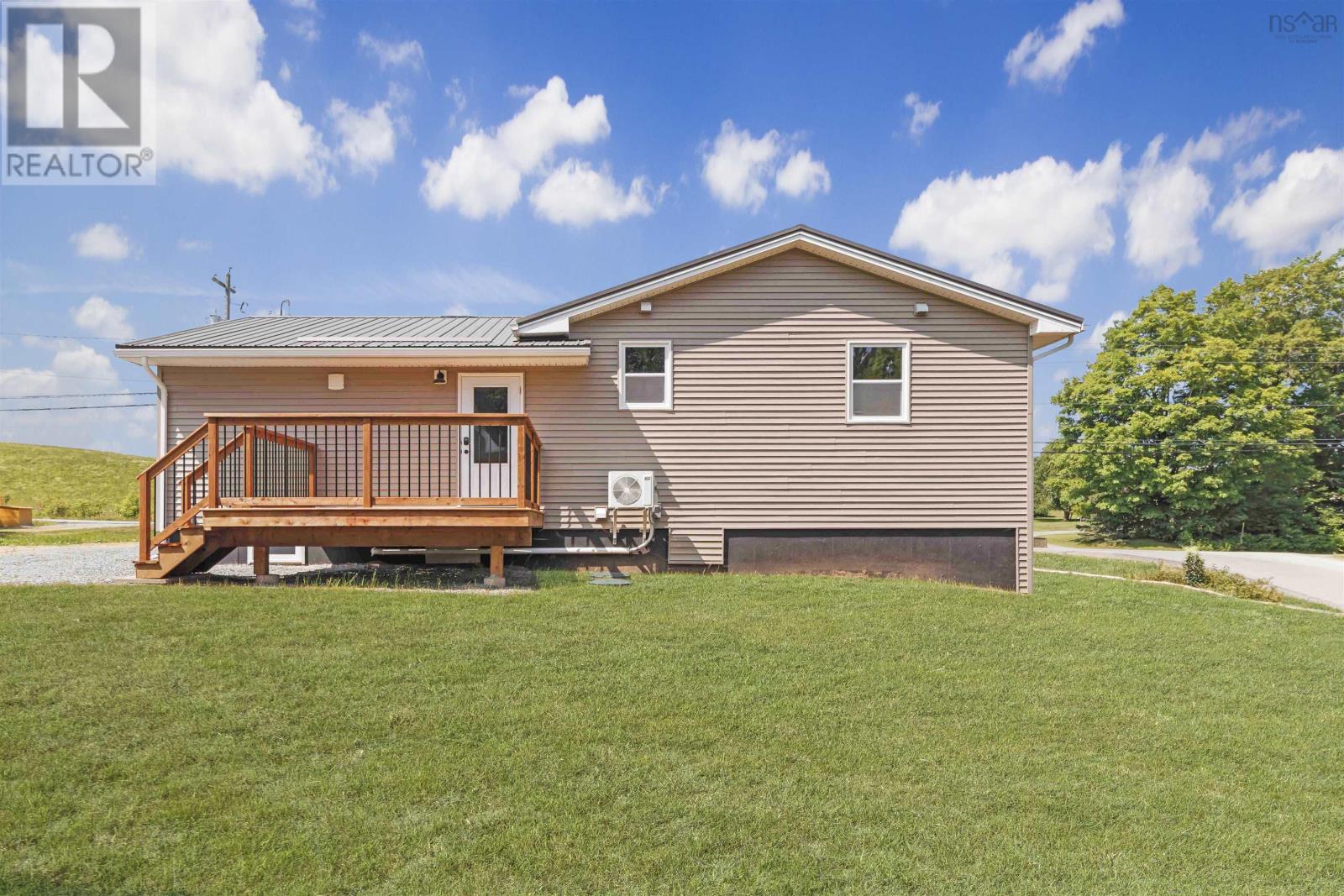 39 Robinson Road, Mill Village, Nova Scotia  B0N 2H0 - Photo 13 - 202521957