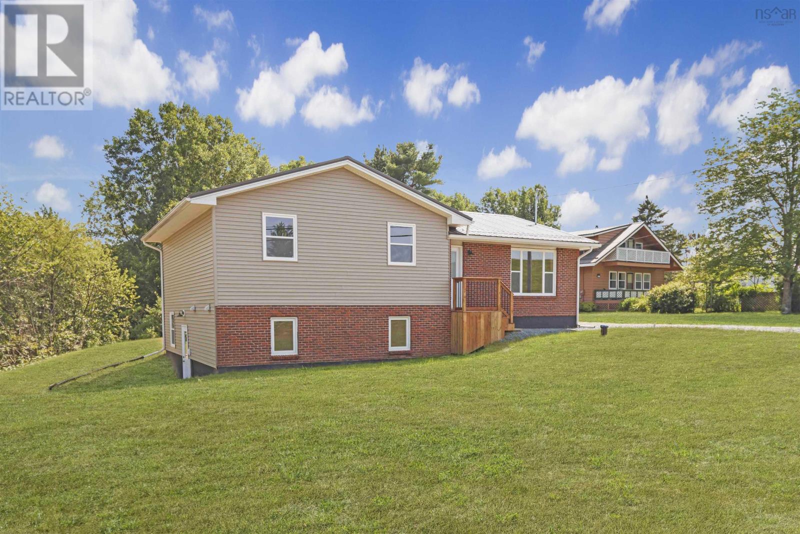 39 Robinson Road, Mill Village, Nova Scotia  B0N 2H0 - Photo 9 - 202521957