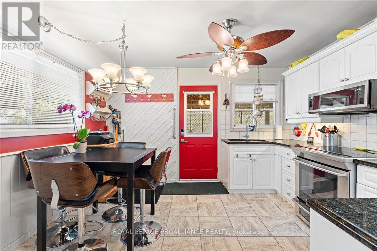 106 Lemoine Street, Belleville, Ontario  K8P 4H1 - Photo 13 - X12449312