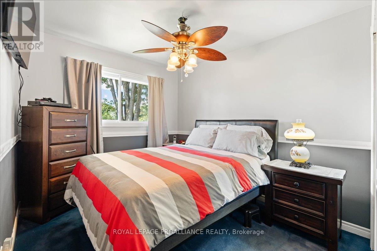 106 Lemoine Street, Belleville, Ontario  K8P 4H1 - Photo 17 - X12449312