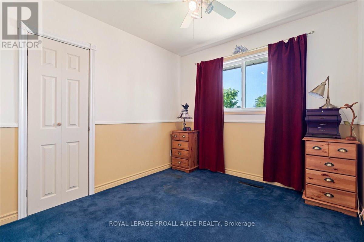 106 Lemoine Street, Belleville, Ontario  K8P 4H1 - Photo 19 - X12449312