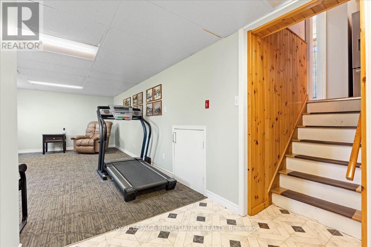 106 Lemoine Street, Belleville, Ontario  K8P 4H1 - Photo 23 - X12449312