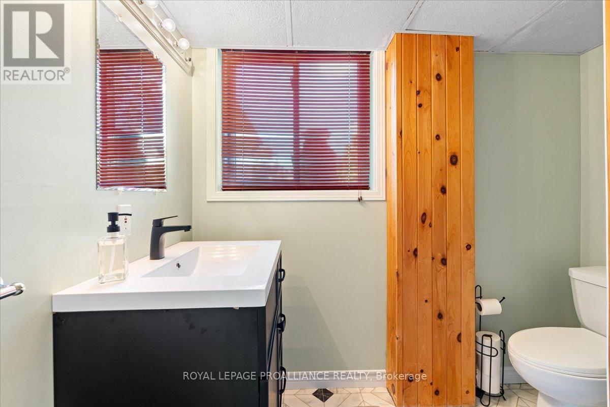 106 Lemoine Street, Belleville, Ontario  K8P 4H1 - Photo 26 - X12449312