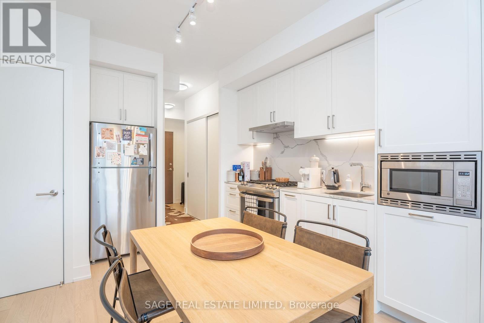 404 - 1331 Queen Street E, Toronto, Ontario  M4L 0B1 - Photo 5 - E12449070