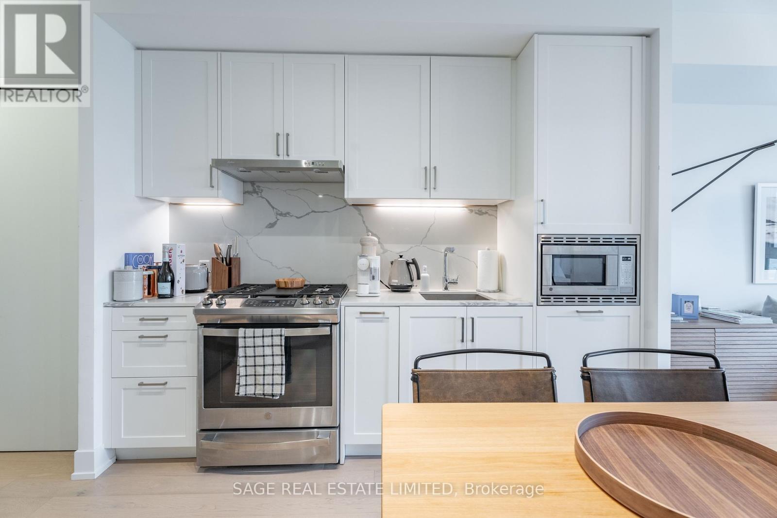 404 - 1331 Queen Street E, Toronto, Ontario  M4L 0B1 - Photo 7 - E12449070