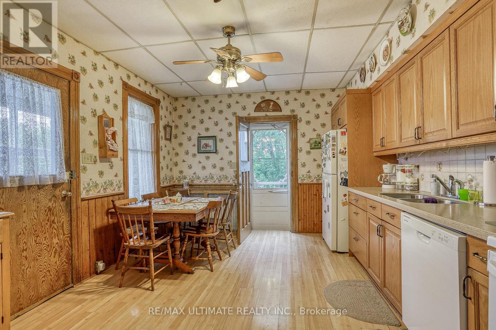 544 Bellamy Road N, Toronto (Woburn), Ontario  M1H 1G4 - Photo 11 - E12449072