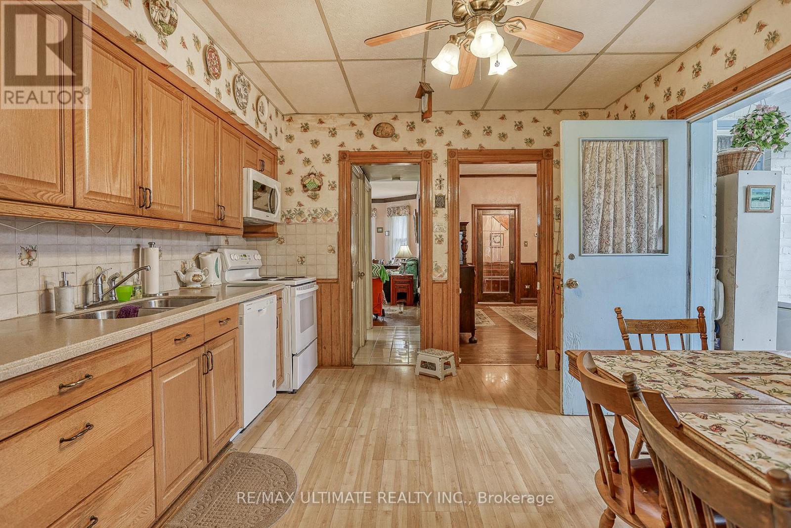 544 Bellamy Road N, Toronto (Woburn), Ontario  M1H 1G4 - Photo 13 - E12449072