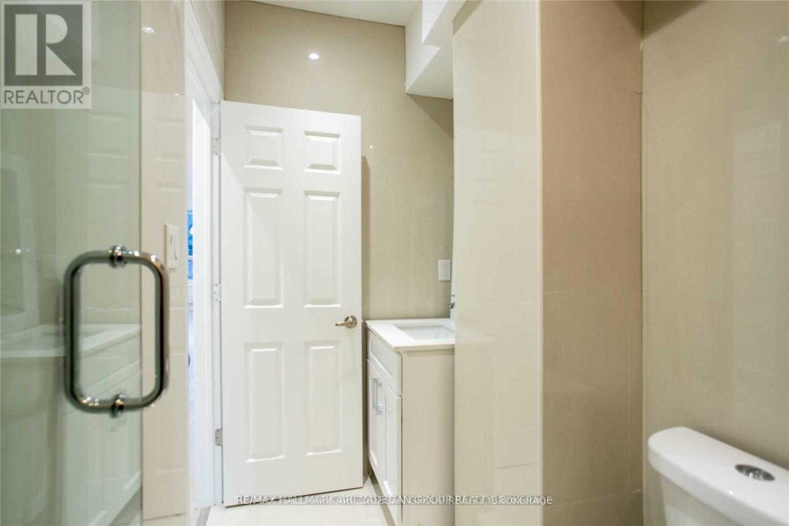 Lowe Fl - 138 Booth Avenue, Toronto, Ontario  M4M 2M4 - Photo 7 - E12449077