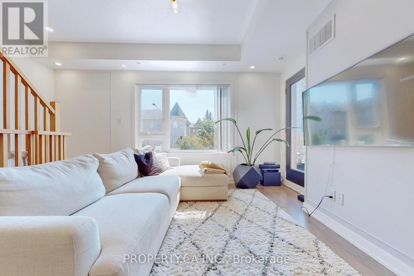 Th-2 - 60 Orchid Place, Toronto, Ontario  M1B 2W1 - Photo 5 - E12449094