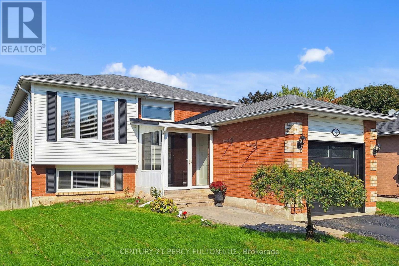 50 Freeland Avenue, Clarington (Bowmanville), Ontario  L1C 4S3 - Photo 2 - E12449142