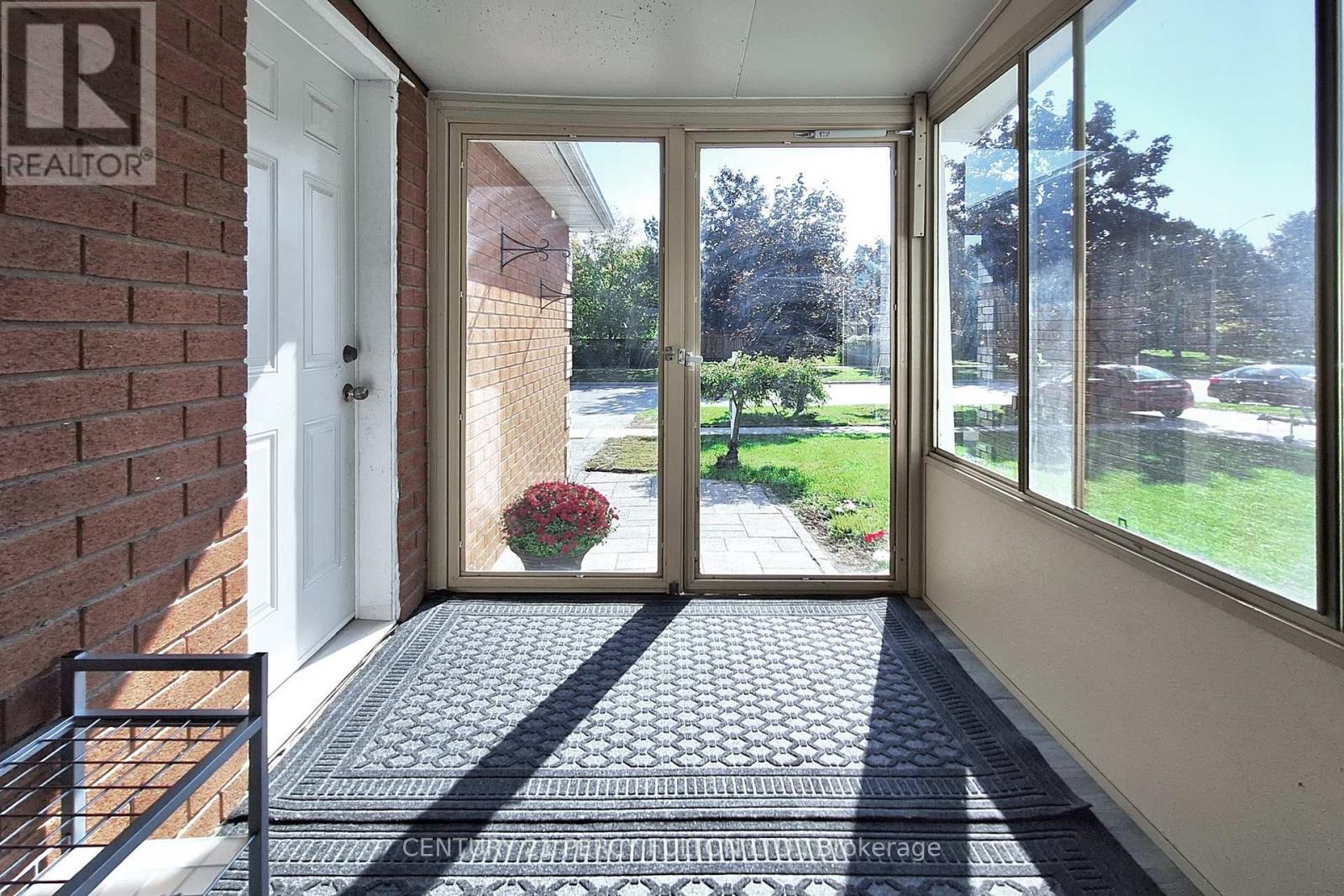 50 Freeland Avenue, Clarington (Bowmanville), Ontario  L1C 4S3 - Photo 5 - E12449142