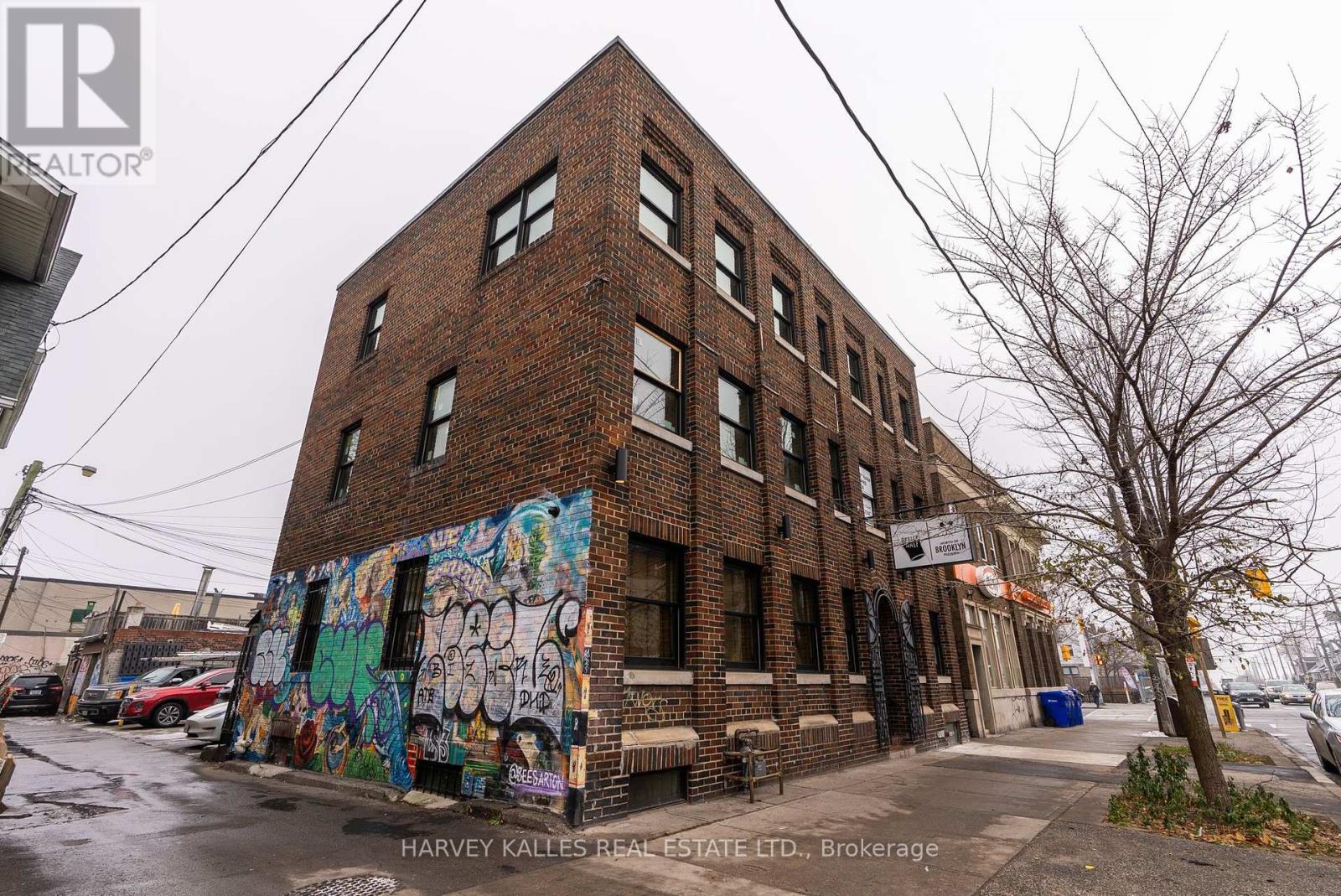 2 - 663 GREENWOOD AVENUE, Toronto, Ontario