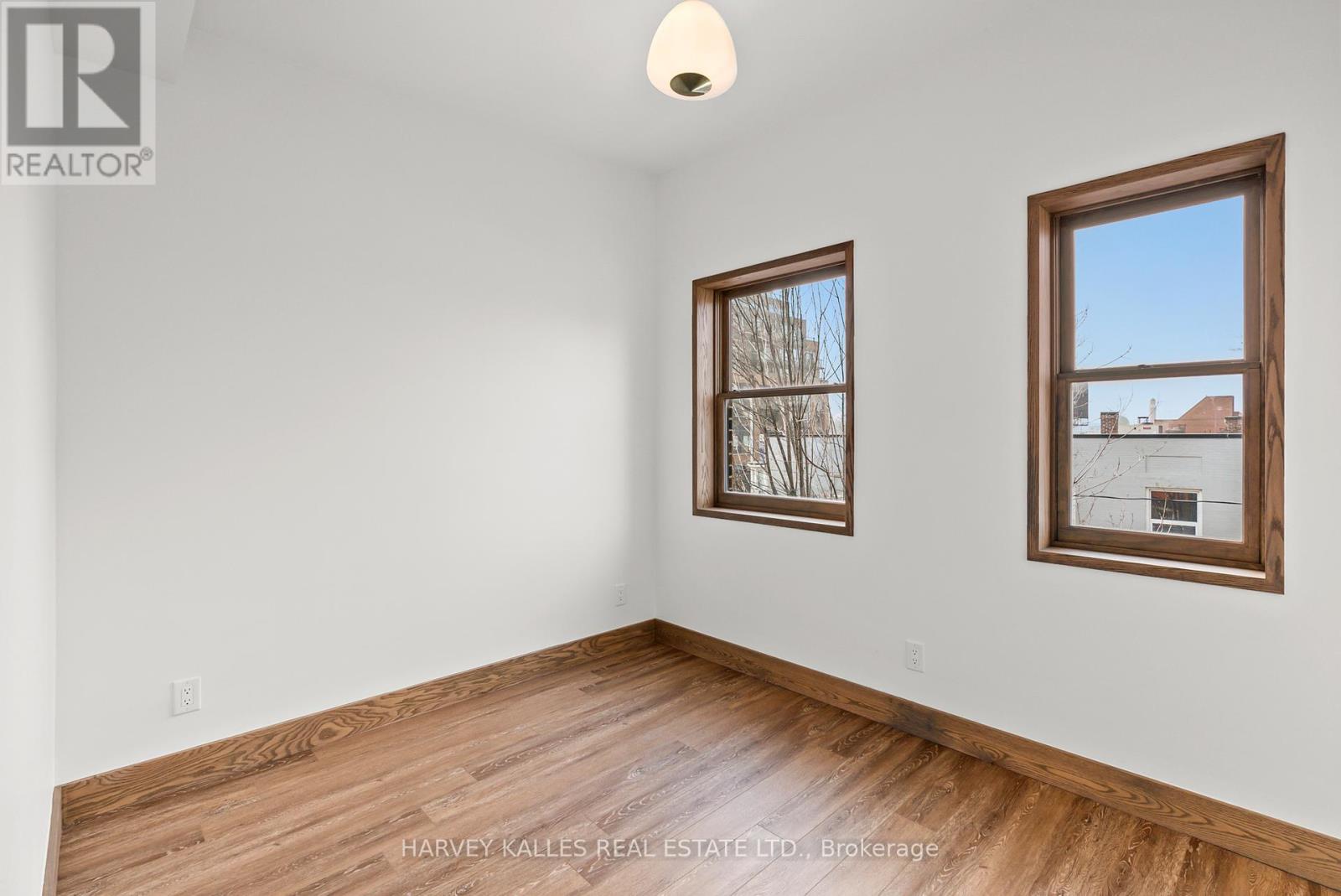 2 - 663 Greenwood Avenue, Toronto, Ontario  M4J 4B3 - Photo 16 - E12449147